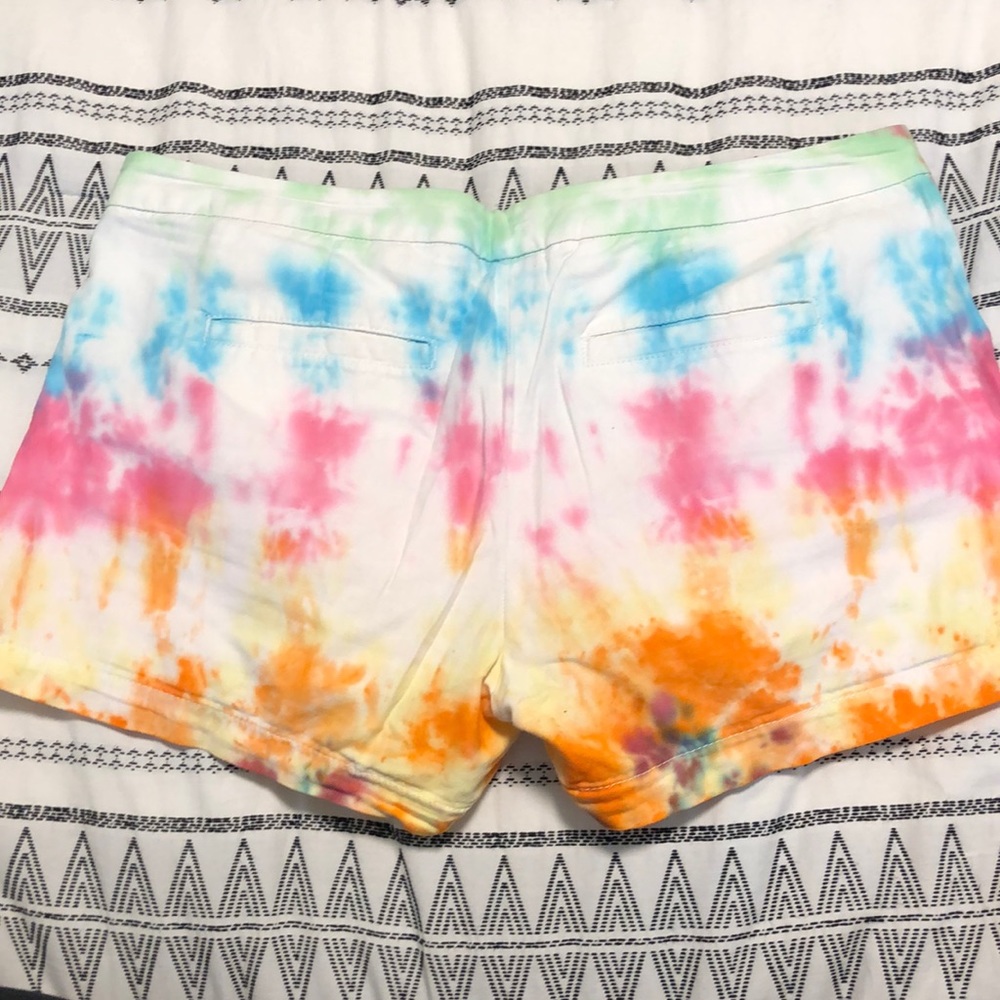 Shorts - Picture 2 of 4